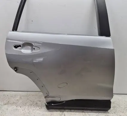 Toyota RAV 4 (XA50) Rear door 