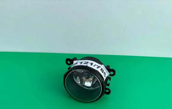 Renault Scenic III - Grand scenic III Front fog light 8200074008