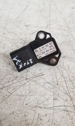 Audi A4 S4 B7 8E 8H Air pressure sensor 038906051C