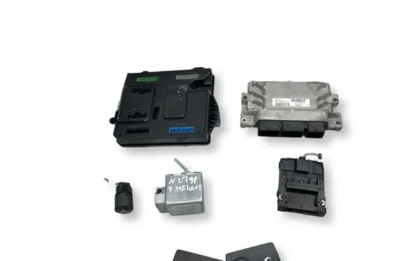 Renault Megane III Engine ECU kit and lock set S180077105A S180077105 237100311R