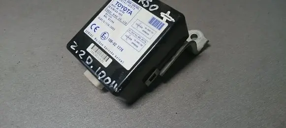 Toyota Corolla Verso E121 Door control unit/module 897410F010 61B168000