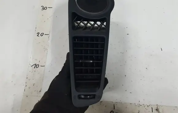 KIA Soul Dashboard side air vent grill/cover trim