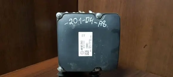 Audi A8 S8 D4 4H ABS Pump 4H0907379D