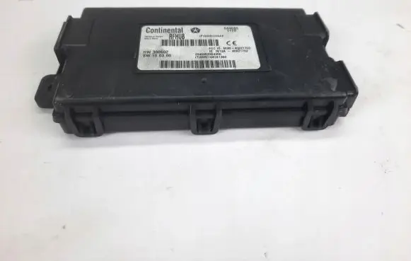 Lancia Thema Aerial antenna amplifier 68051376AF