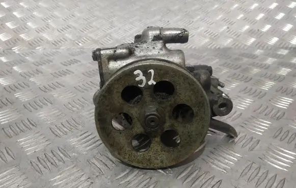 Honda Civic Power steering pump