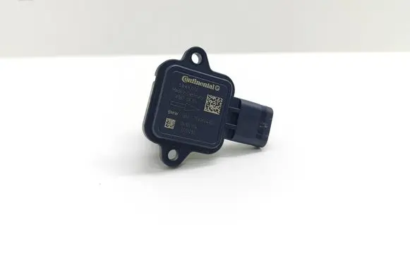 BMW 5 F10 F11 Mass air flow meter 7593624 759362402 13627593624
