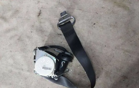 Ford Galaxy Third row seat belt 3305530812