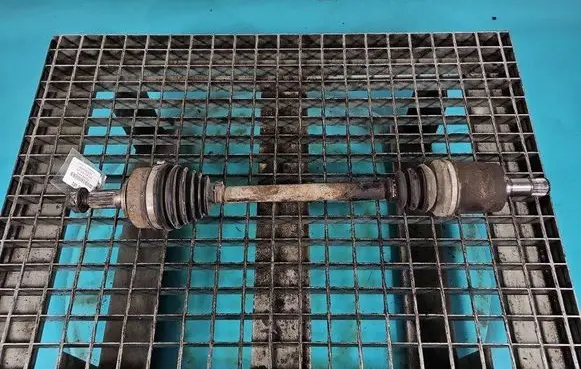 Front driveshaft