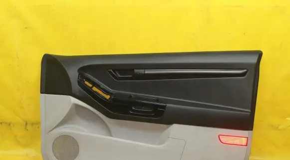 KIA Ceed Front door card panel trim
