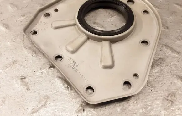 Mercedes-Benz C AMG W205 Timing belt guard (cover) A1770100400 1770100400