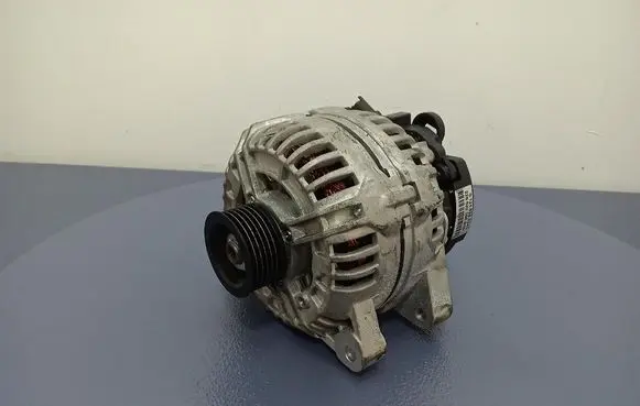 Peugeot 307 CC Generator/alternator 0124525034