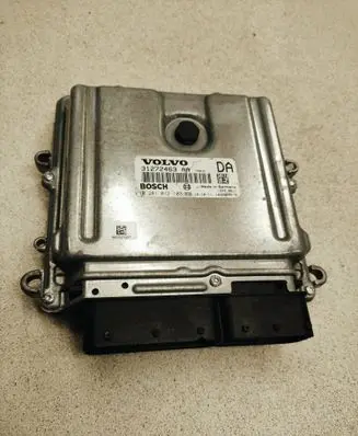 Volvo XC90 Engine control unit/module 31272463AA 1039S18372 0281012103