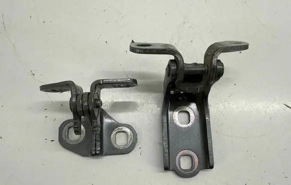 Buick Encore GX I Rear door hinge set 13590931 85644415 13581568