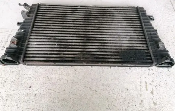 Opel Zafira B Intercooler radiator