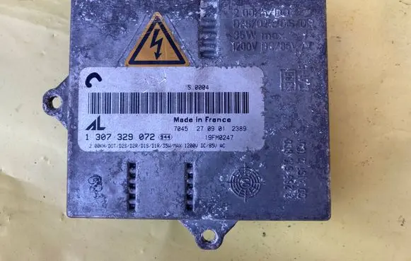 Mercedes-Benz C W203 Xenon control unit/module 1307329072