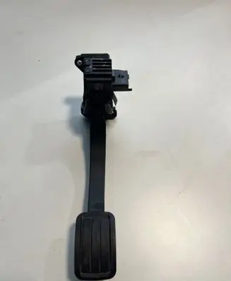 Peugeot 3008 III Accelerator throttle pedal 9854066280
