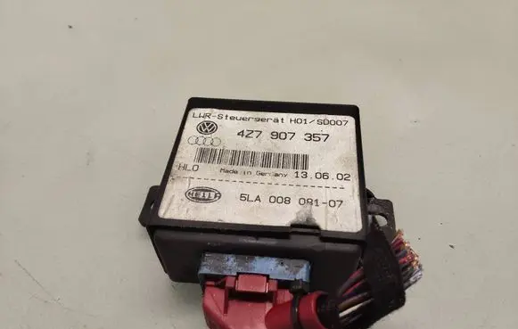 Audi A8 S8 D2 4D Light module LCM 4Z7907357 5LA00808107