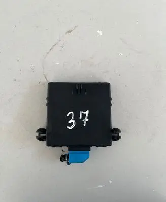 Volkswagen PASSAT B6 Gateway control module 3C0907530M 28403223 3C0907951