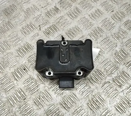Skoda Yeti (5L) High voltage ignition coil 032905106E