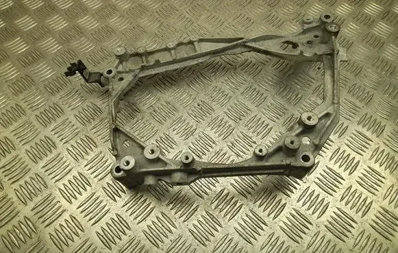 Volkswagen Transporter - Caravelle T6 Engine mounting bracket 04L145173N