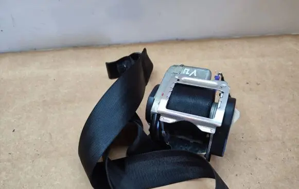 Audi A3 S3 A3 Sportback 8P Front seatbelt 8P4857705C