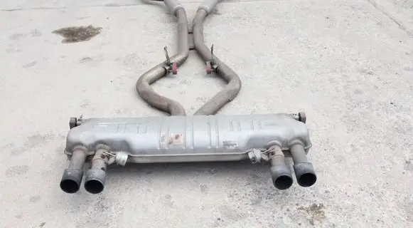 Muffler/silencer