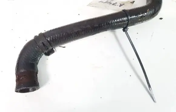 Mercedes-Benz C W203 Engine coolant pipe/hose