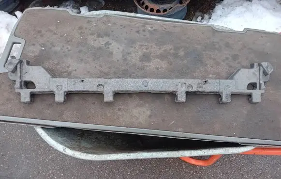 Audi Q2 - Front bumper foam support bar 81A807558