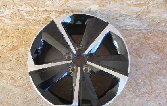 Opel Astra L R17 alloy rim 9847065380 75J17CH544