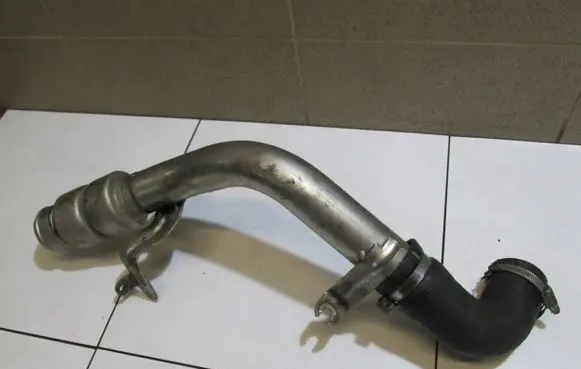 Ford Mondeo MK IV Intercooler hose/pipe 6N696