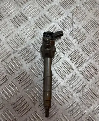 BMW 3 F30 F35 F31 Fuel injector 0445110616 7810702 781070206