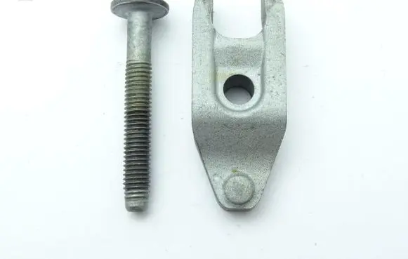 Opel Astra K Fuel Injector clamp holder 1122879