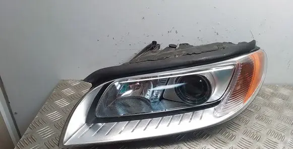 Volvo S80 Headlight/headlamp