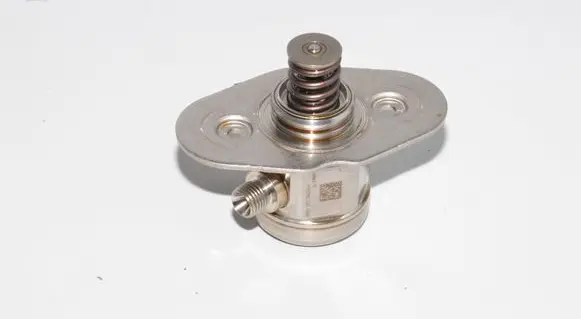 BMW 4 F36 Gran coupe Fuel injection high pressure pump 0261520258 7005841999