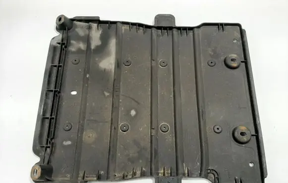 Seat Leon (5F) Gearbox bottom protection 5Q0825230H