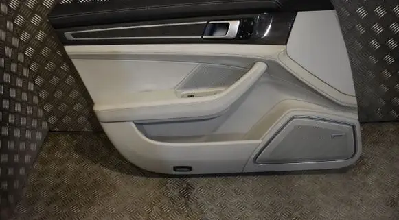 Porsche Panamera (971) Seat set 