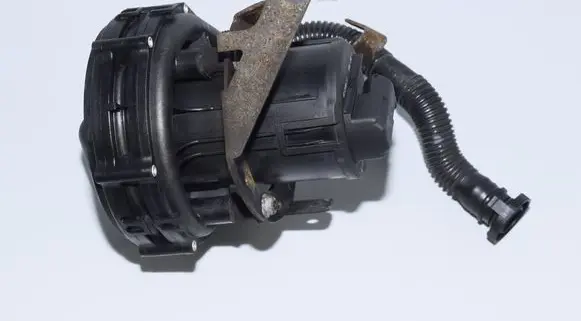 BMW X5 E53 Secondary air pump 1437910 1707589