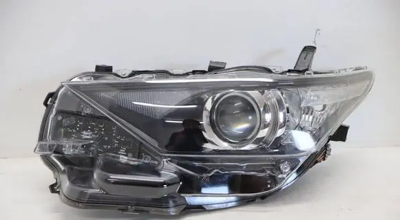 Toyota Auris E180 Headlight/headlamp 8115002K30