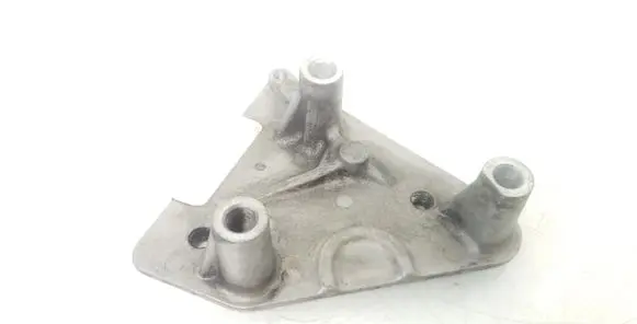 Opel Zafira B Other engine bay part