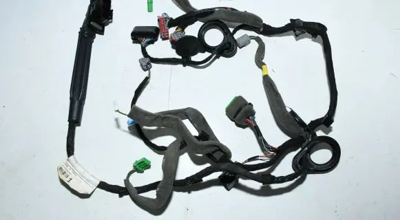 Volvo V60 Front door wiring loom/harness boot 31374757