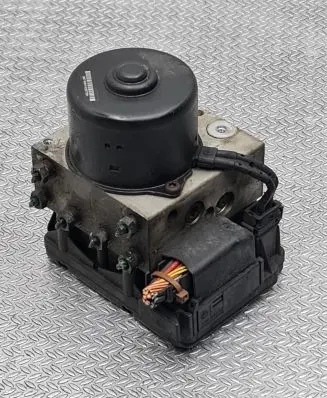Renault Laguna I ABS Pump 7700424520 10020401614 56TE2AAY2