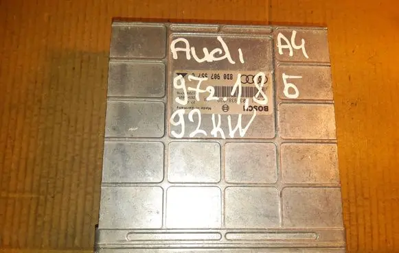 Audi A4 S4 B5 8D Engine control unit/module 0281203938939 26SA4025