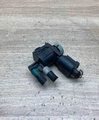 Audi A4 S4 B8 8K Turbo solenoid valve 1K0906283A WithPlug