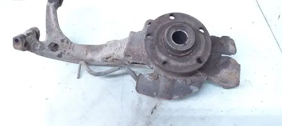Audi A4 S4 B5 8D Front wheel hub spindle knuckle 8D0407257M