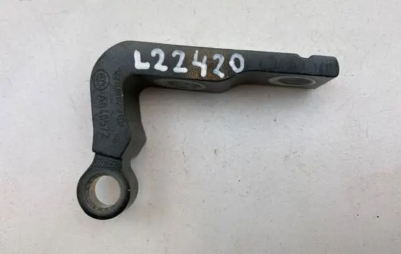 Volvo S90, V90 Front door upper hinge 31371552 A046572