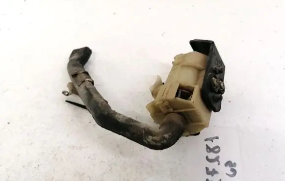 Audi A4 S4 B5 8D Engine control unit/module fan 8D0820529