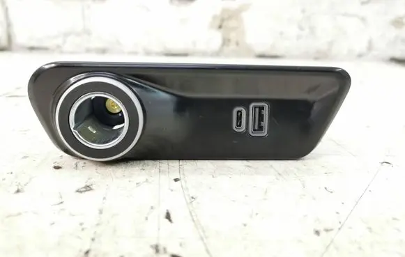 Alfa Romeo Tonale USB socket connector 05056714700 355064411