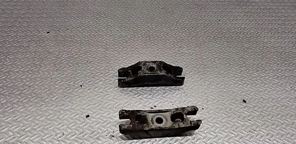 Volkswagen Transporter - Caravelle T5 Fuel Injector clamp holder 