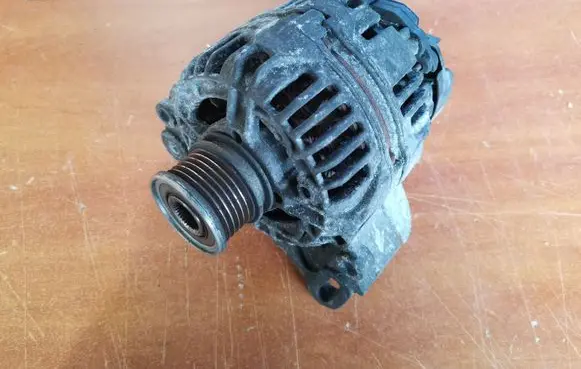 Skoda Praktik (5J8) Generator/alternator 045903023H 0124325142