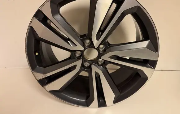 Volvo V60 R19 alloy rim 31680201